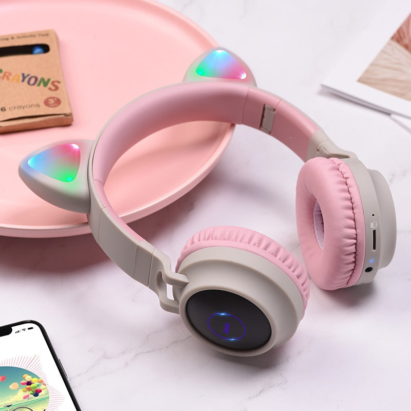 Headphones & Earbuds