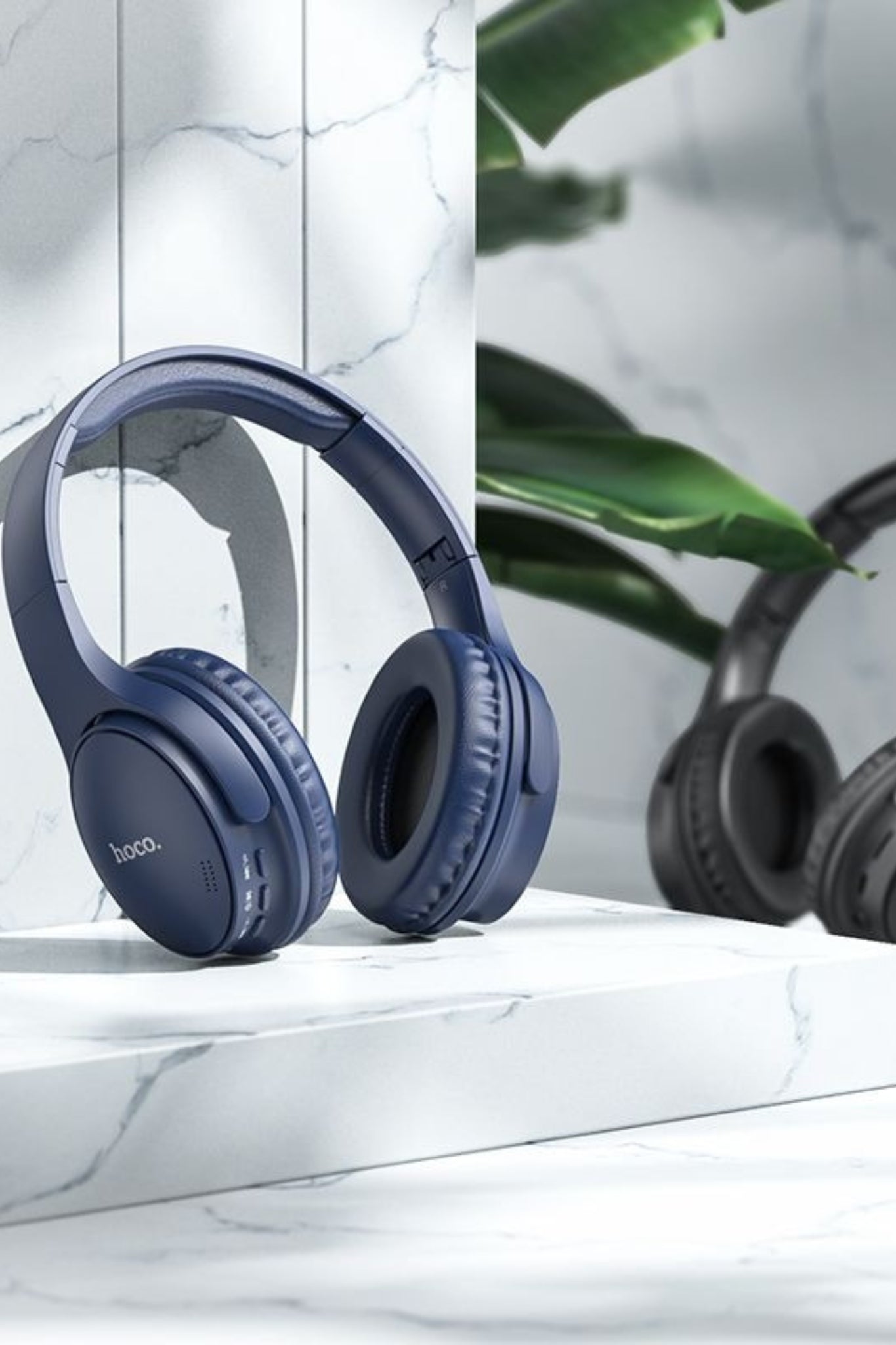 W40 Mighty Headphones