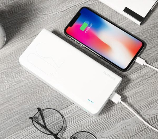 Romoss Sense8+ 30000mAh Fast Charge Power Bank – White