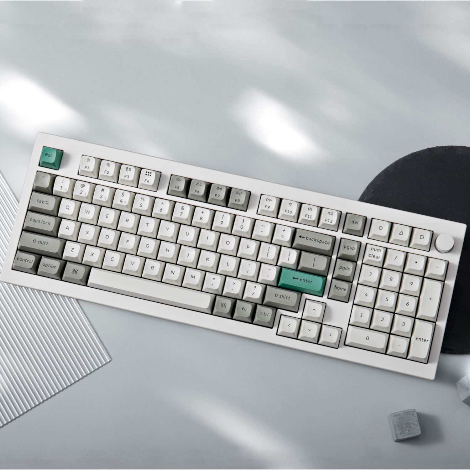 Keychron Q5M-P1 QMK/VIA Wireless Custom Keyboard – Shell White