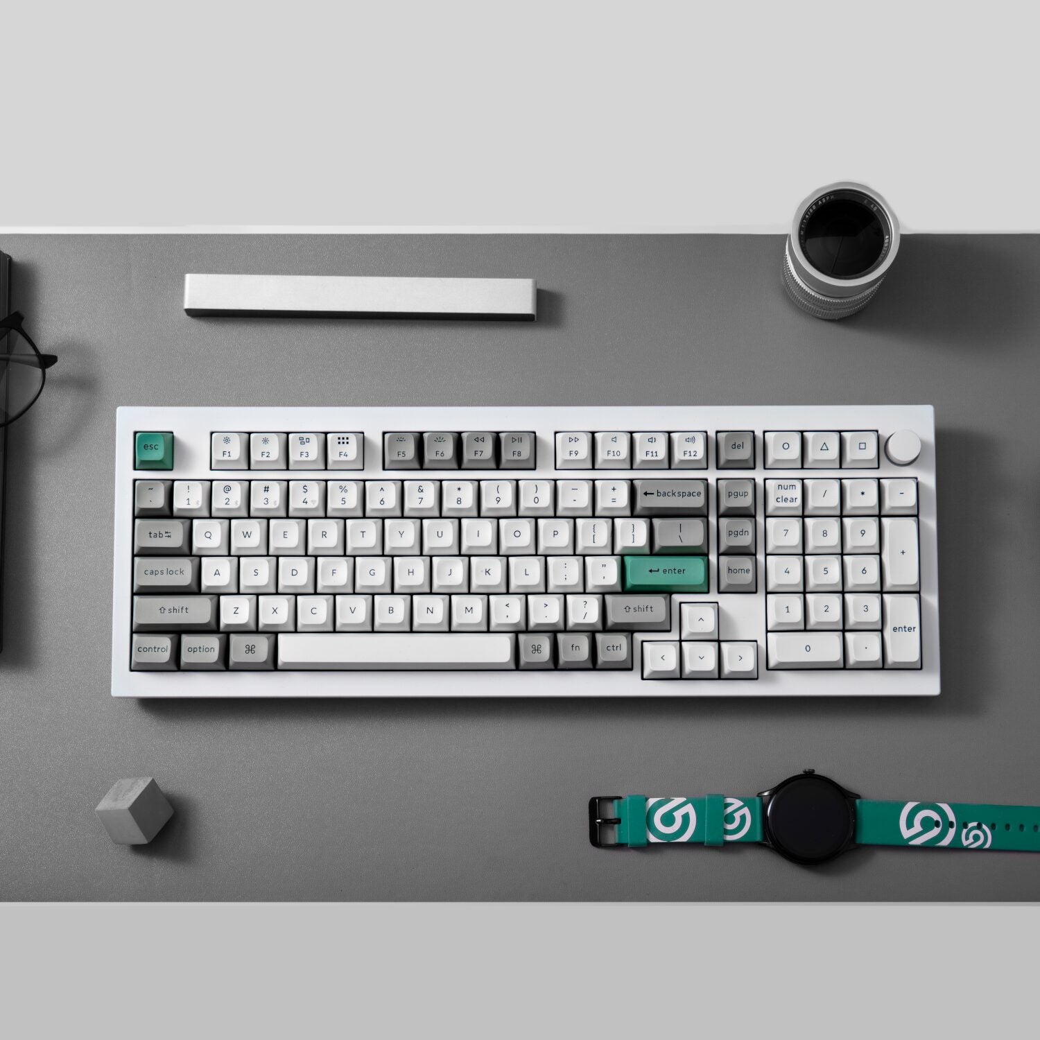 Keychron Q5M-P1 QMK/VIA Wireless Custom Keyboard – Shell White