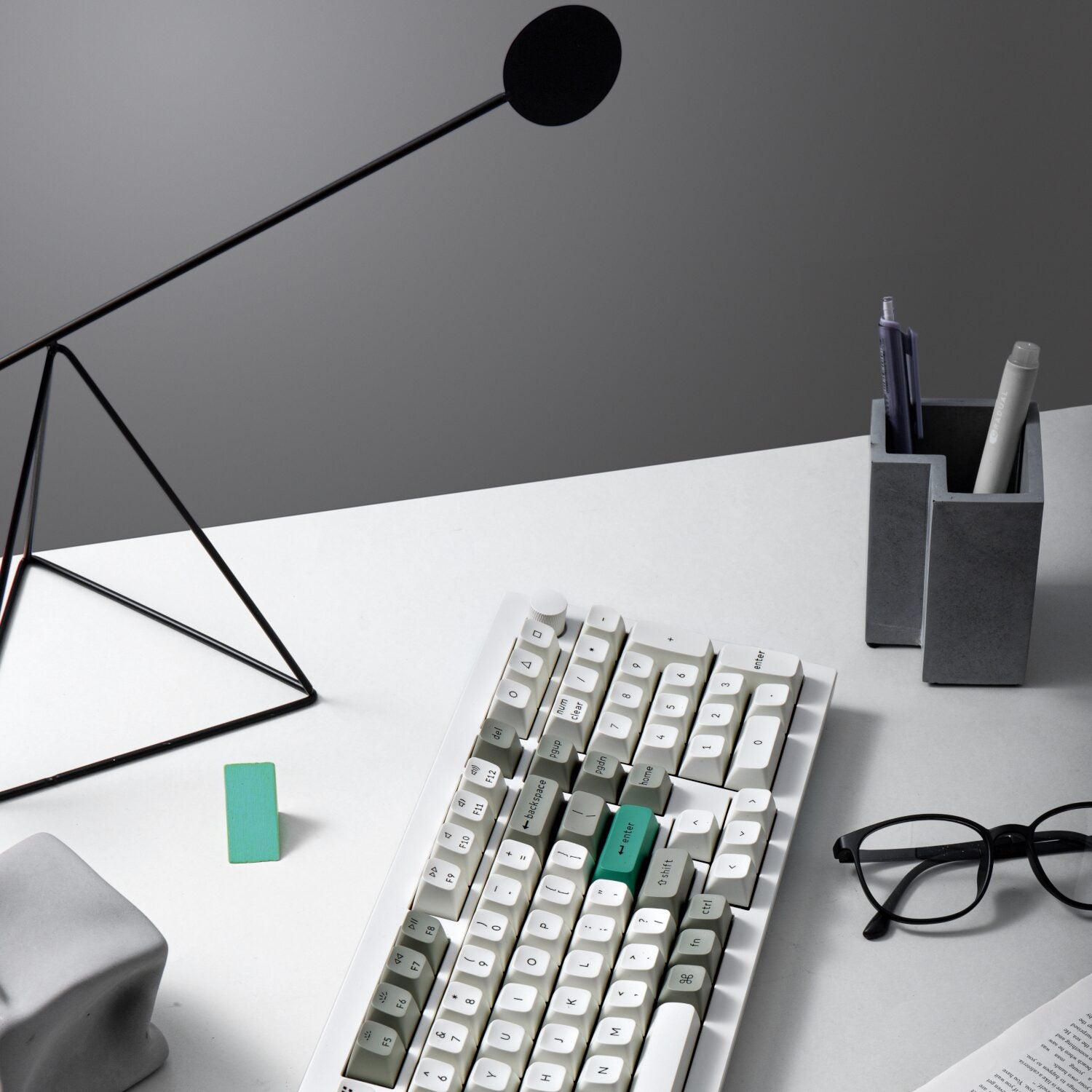 Keychron Q5M-P1 QMK/VIA Wireless Custom Keyboard – Shell White